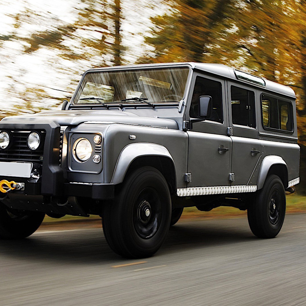 DEFENDER 90 AND DEFENDER 110 FRONT DOOR, LH LR029311